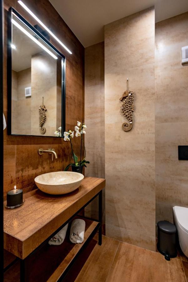 Triple A - Prime Location - Between Monastiraki & Syntagma Square-Free Parking! Atene Esterno foto