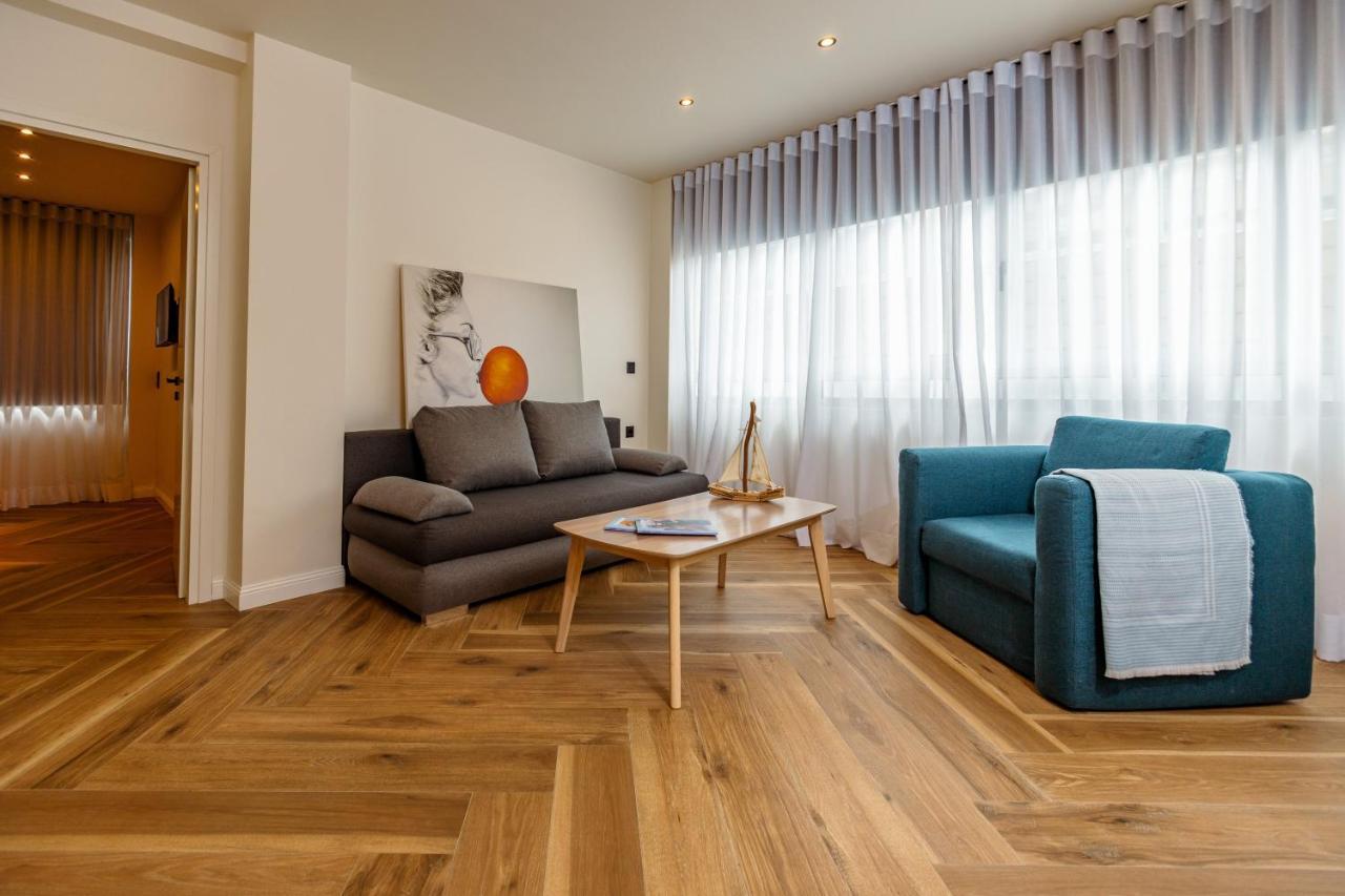 Triple A - Prime Location - Between Monastiraki & Syntagma Square-Free Parking! Atene Esterno foto