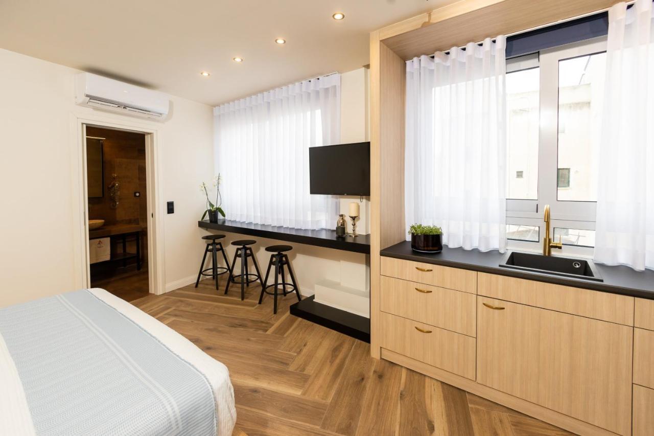 Triple A - Prime Location - Between Monastiraki & Syntagma Square-Free Parking! Atene Esterno foto