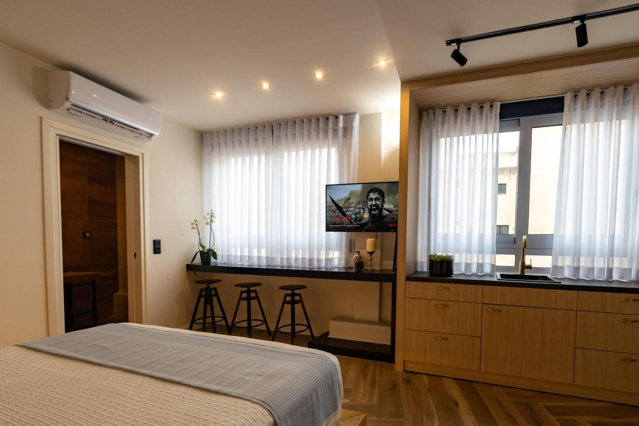 Triple A - Prime Location - Between Monastiraki & Syntagma Square-Free Parking! Atene Esterno foto